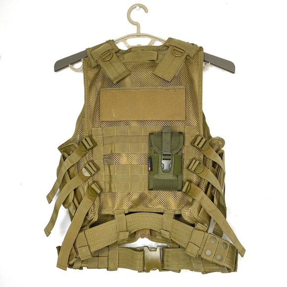 Yakeda Tactical Vest - Picture 5 of 9